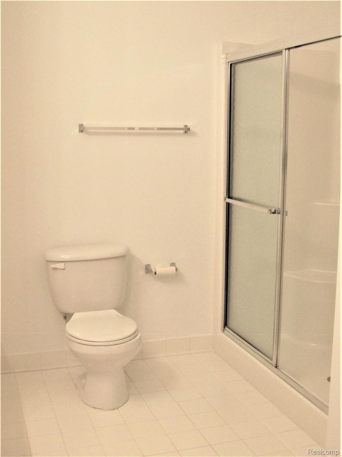 11852 Farmington Road Livonia, MI 48150 - Photo 11 of 25 Farmington master shower (2).JPG