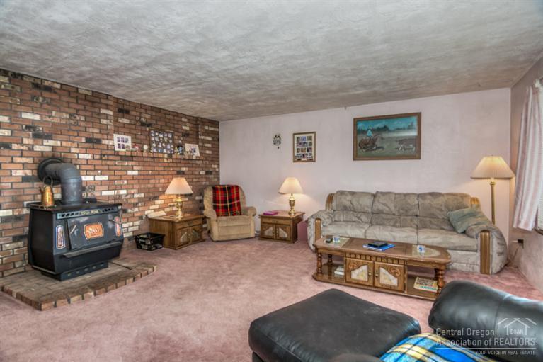 3424 Southwest Reif Road Powell Butte, OR 97753 - Photo 10 of 17 Additional Photo
