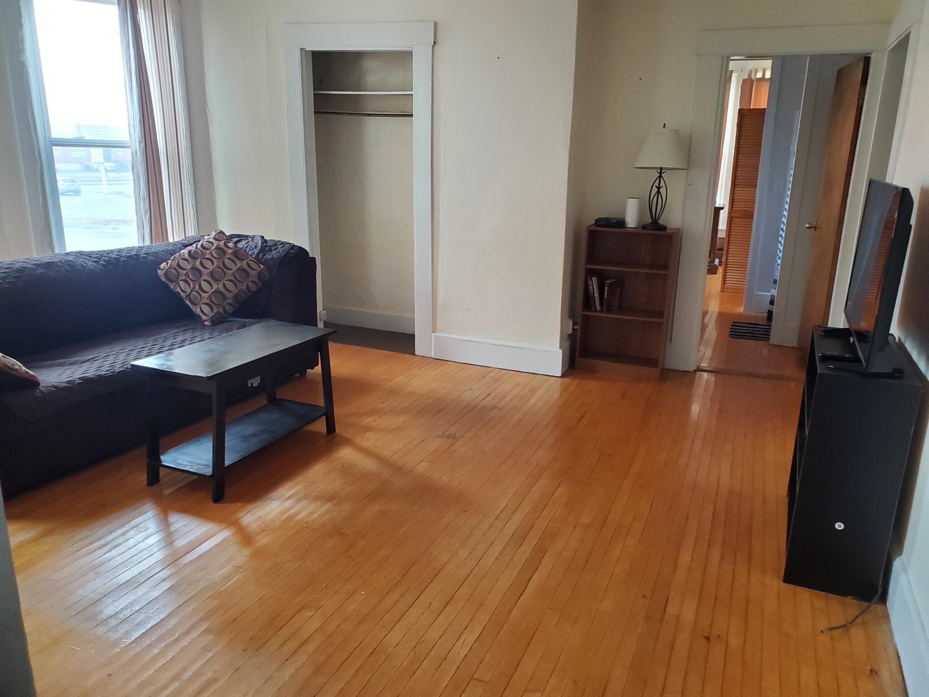 5 Oak Street Waterville, ME 04901 - Photo 12 of 27 12 Apt 1 living room