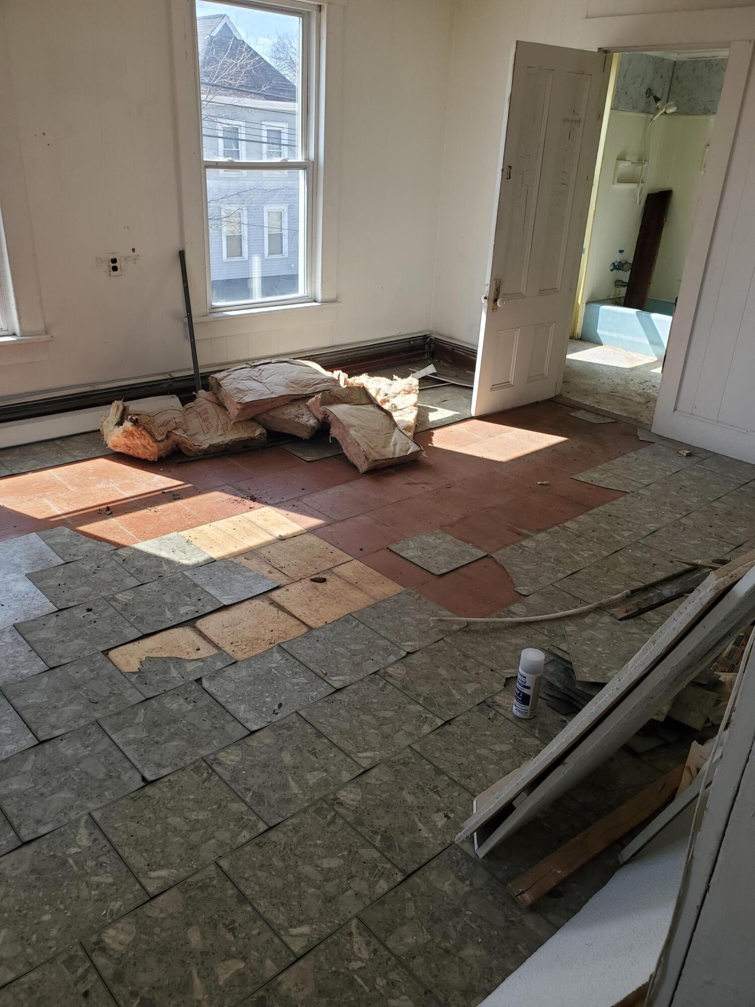 5 Oak Street Waterville, ME 04901 - Photo 18 of 27 18 Apt 2