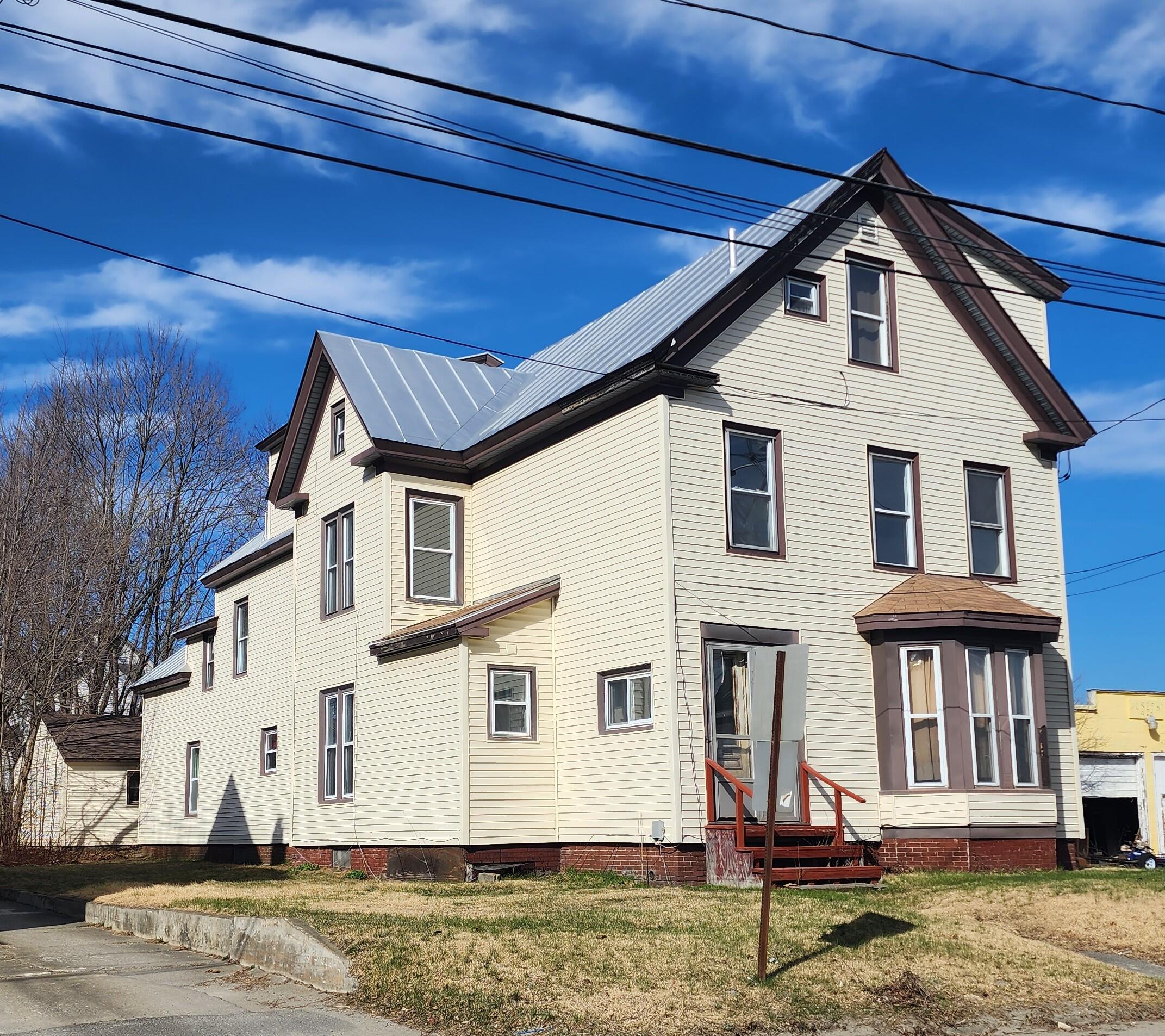 5 Oak Street Waterville, ME 04901 - Photo 2 of 27 2