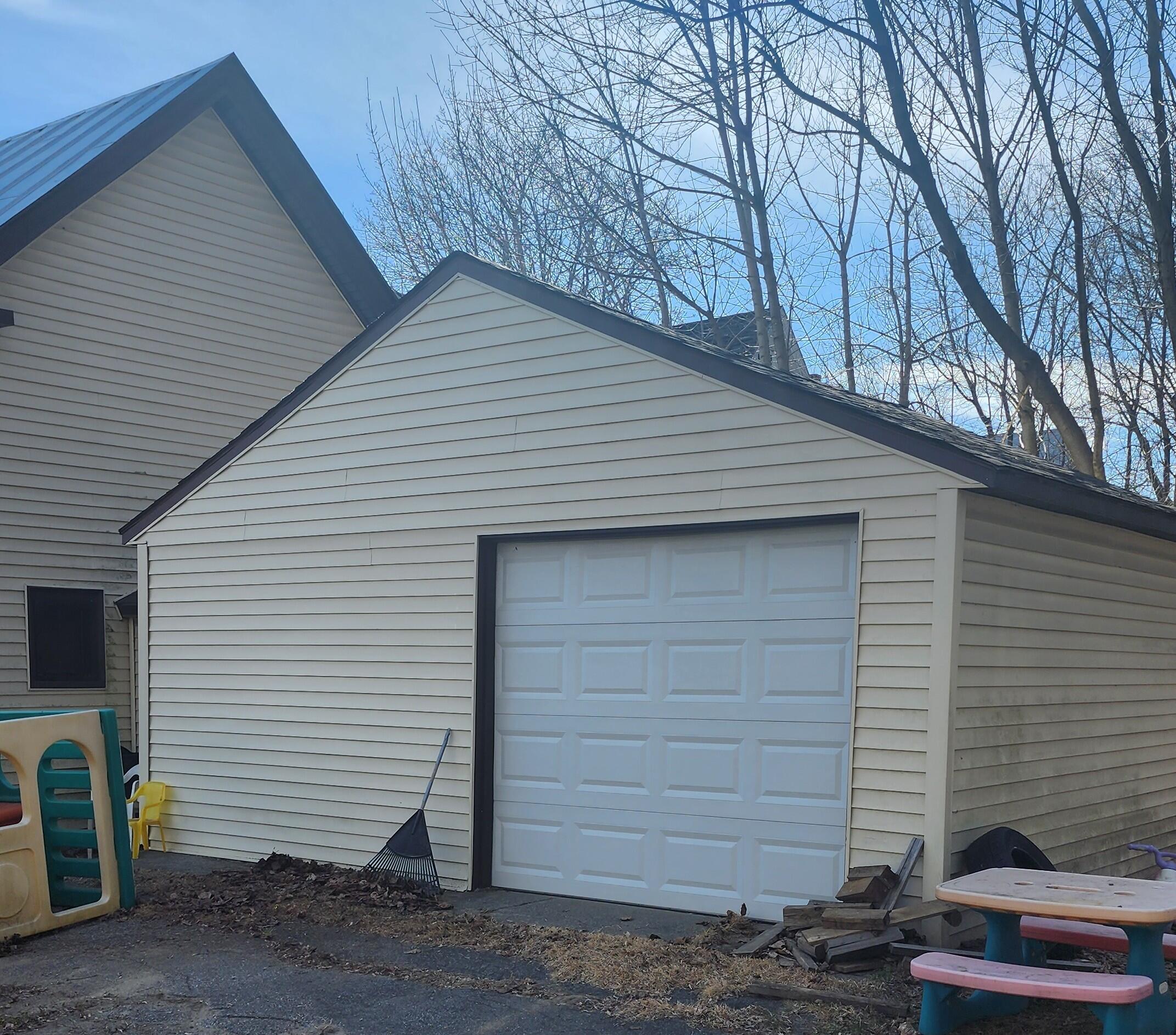 5 Oak Street Waterville, ME 04901 - Photo 4 of 27 4