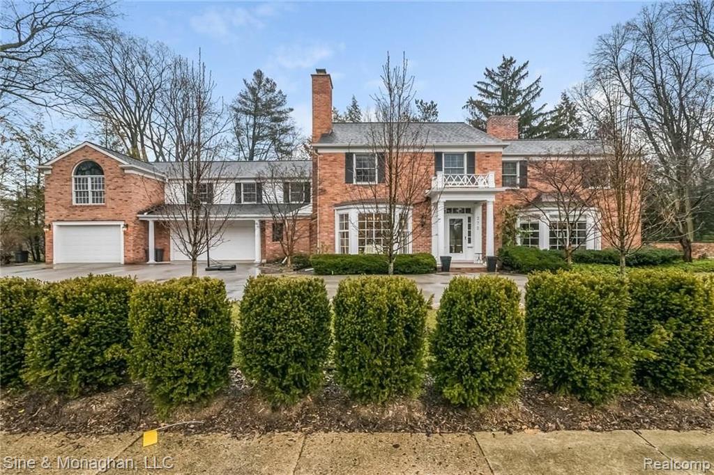 272 Ridge Road Grosse Pointe Farms, MI 48236 - Photo 1 of 53