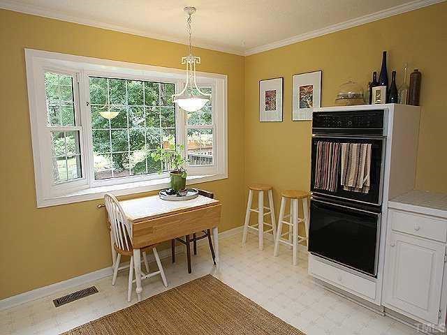 Enjoy your morning coffee or tea overlooking the lovely back yard and golf course.