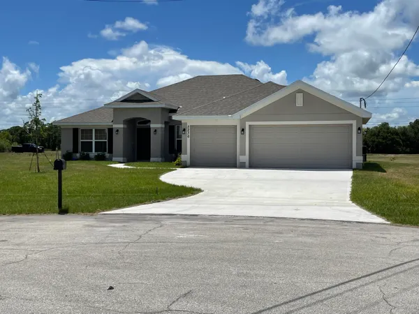 $3,150 | 5236 Northwest Iredell Street, Port St. Lucie, FL 34986