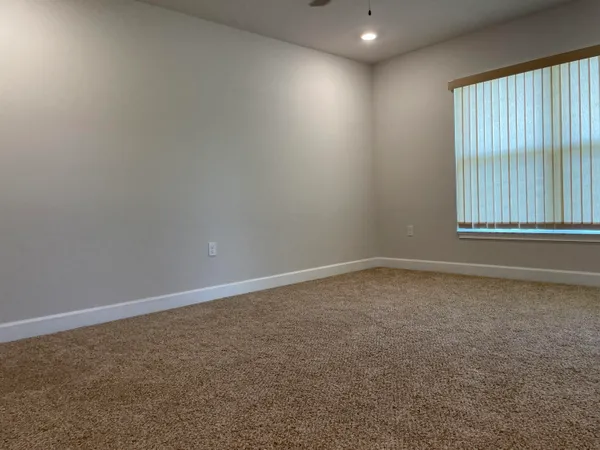 $3,150 | 5236 Northwest Iredell Street, Port St. Lucie, FL 34986
