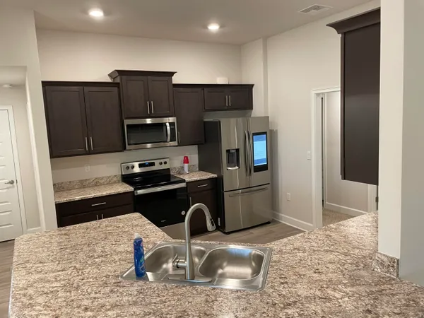 $3,150 | 5236 Northwest Iredell Street, Port St. Lucie, FL 34986