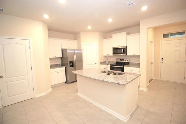 $1,750 | 121 Redbud Road, Palm Coast, FL 32137