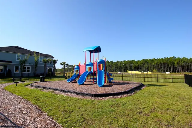 $1,750 | 121 Redbud Road, Palm Coast, FL 32137