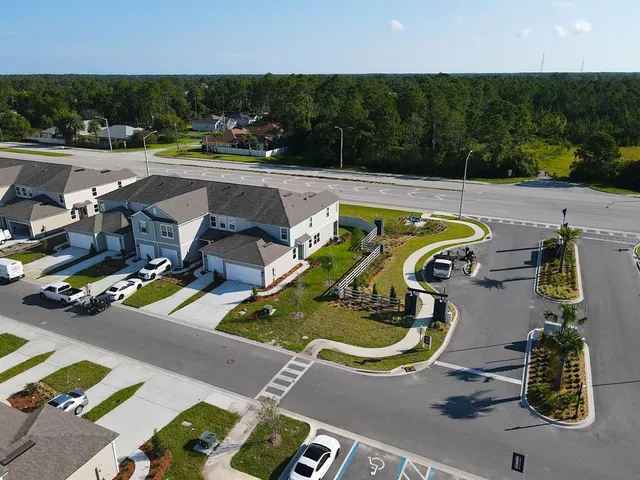 $1,750 | 121 Redbud Road, Palm Coast, FL 32137