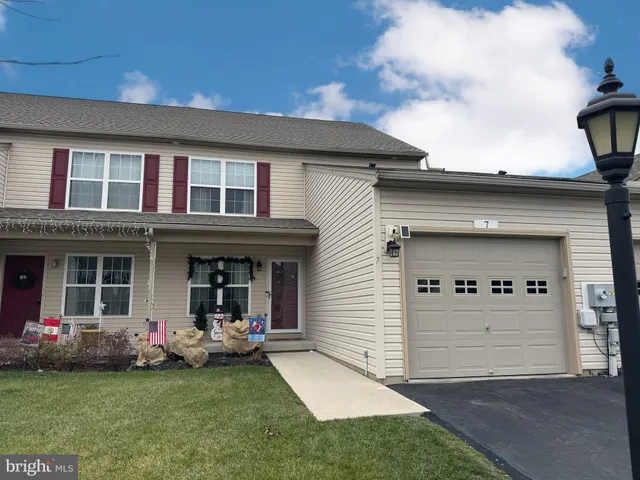 $262,900 | 7 Cedarfield Drive, Gettysburg, PA 17325