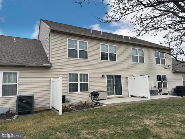 $262,900 | 7 Cedarfield Drive, Gettysburg, PA 17325