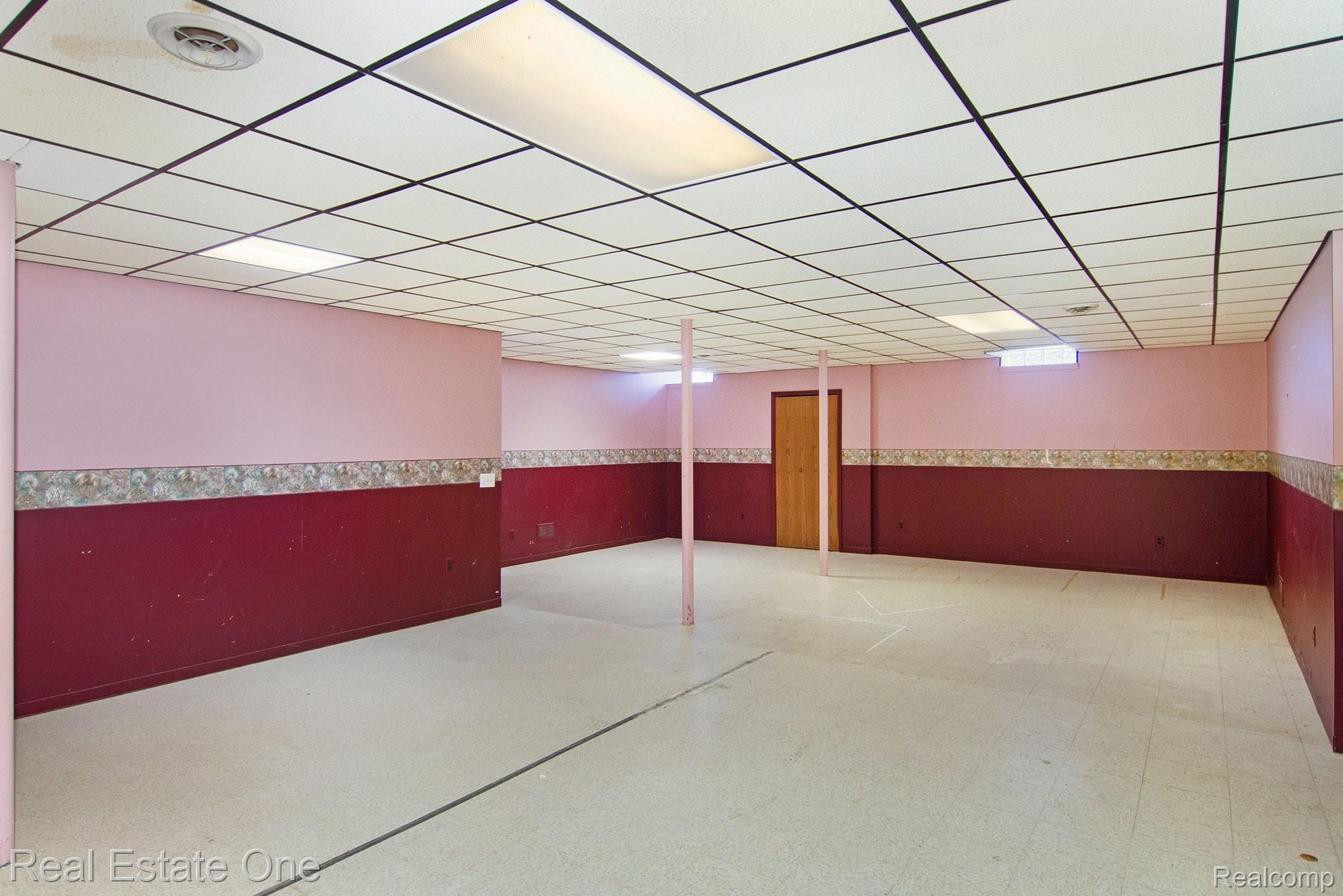 55430 Fairchild Road Macomb, MI 48042 - Photo 23 of 36 23 Basement.jpg