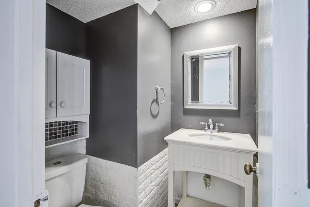 $315,000 | 110 West Hartwick Lane, Goose Creek, SC 29445