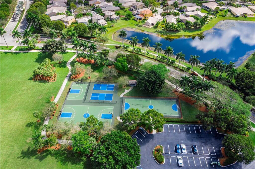 4244 Pine Ridge Court Weston, FL 33331 - Photo 33 of 34 an aerial view of a house