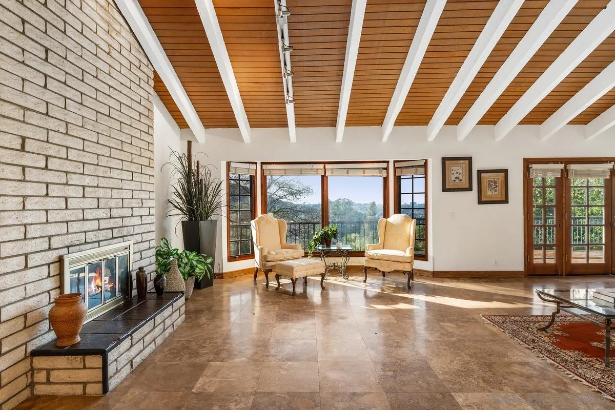 15918 Lime Grove Road Poway, CA 92064 - Photo 24 of 53 a living room with furniture