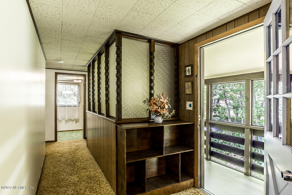 487 Deer Path Road Green Cove Springs, FL 32043 - Photo 15 of 51 Upstairs hall-1