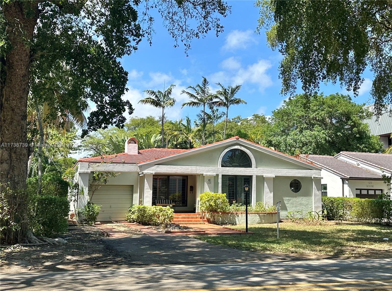 419 Blue Road Coral Gables, FL 33146 - Photo 3 of 10 Gallery Image 3