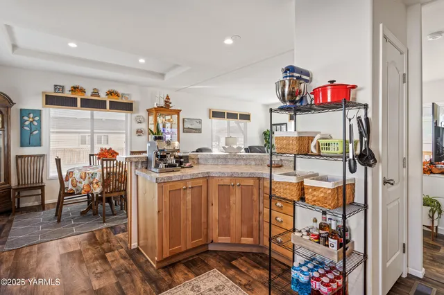 a very nice looking room with many windows