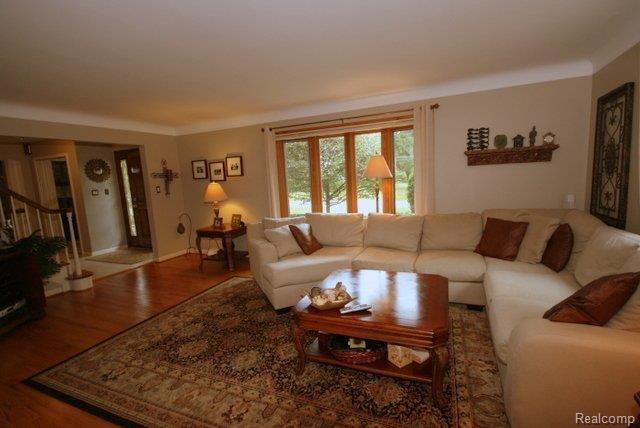 5794 Raven Road Bloomfield Hills, MI 48301 - Photo 3 of 20 Living Room View II