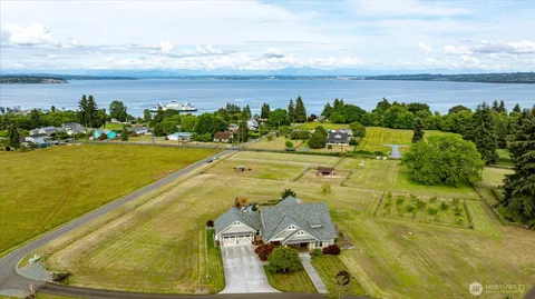 $2,750,000 | 4764 Black Walnut Terrace, Clinton, WA 98236