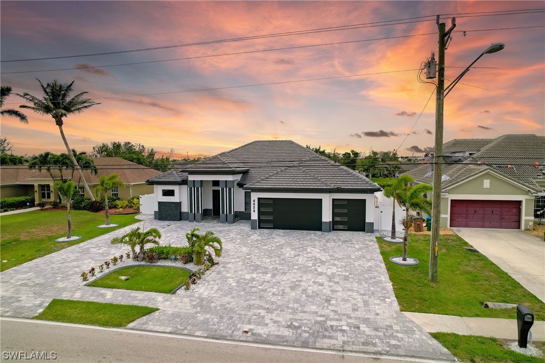 4024 Chiquita Blvd South