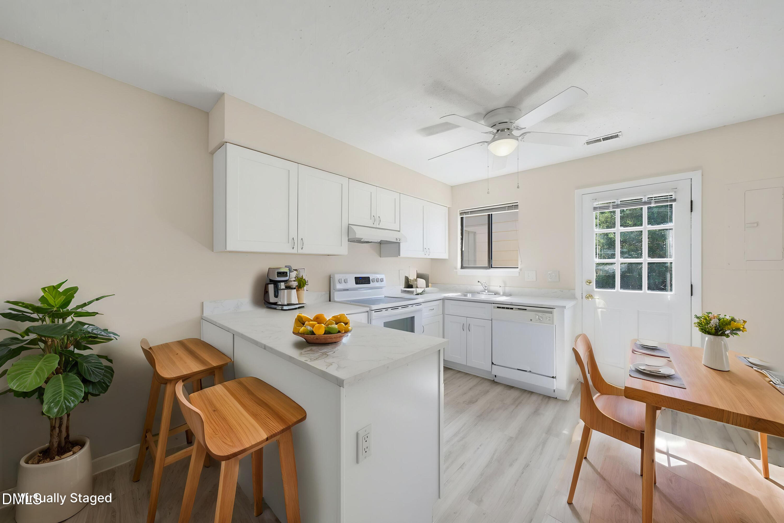 4508 North New Hope Road Raleigh, NC 27604 - Photo 2 of 20 2-DSC01567 - Kitchen - Standard - 0
