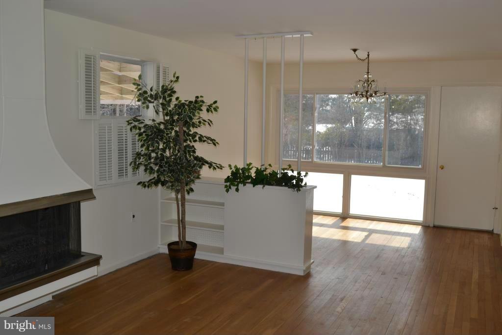 135 East Timonium Road Lutherville-Timonium, MD 21093 - Photo 11 of 19 Family Room