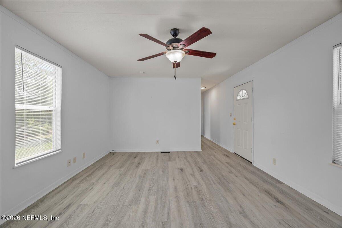 174 Union Avenue Interlachen, FL 32148 - Photo 12 of 25 12-JWLeeMedia6665