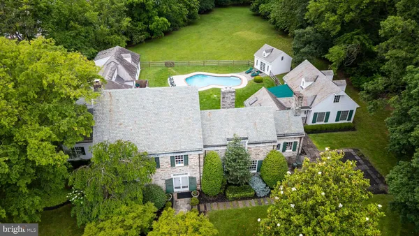 $2,995,000 | 107 East Mill Road, Flourtown, PA 19031