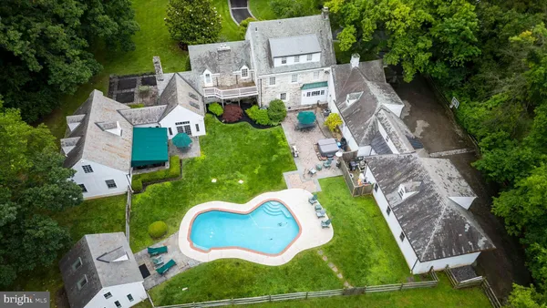 $2,995,000 | 107 East Mill Road, Flourtown, PA 19031