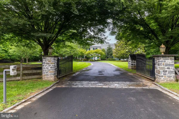 $2,995,000 | 107 East Mill Road, Flourtown, PA 19031