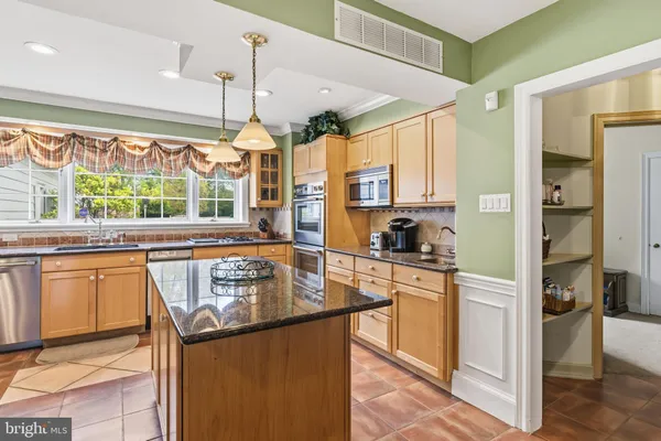 $2,995,000 | 107 East Mill Road, Flourtown, PA 19031