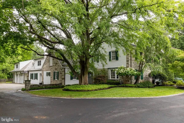 $2,995,000 | 107 East Mill Road, Flourtown, PA 19031