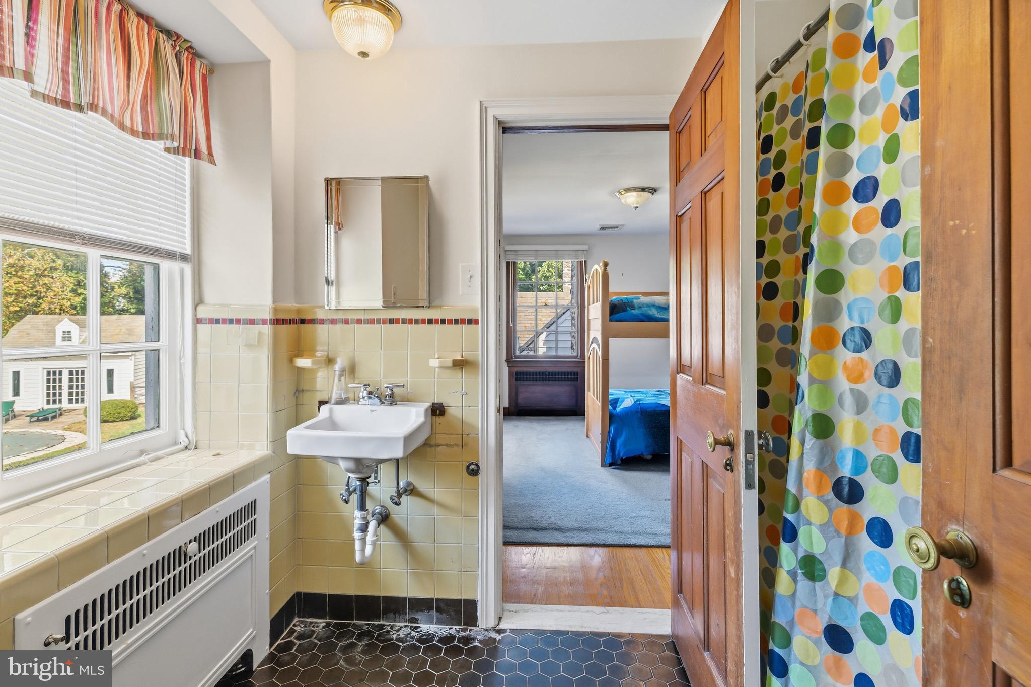 107 East Mill Road Flourtown, PA 19031 - Photo 67 of 108 jack and jill bathroom