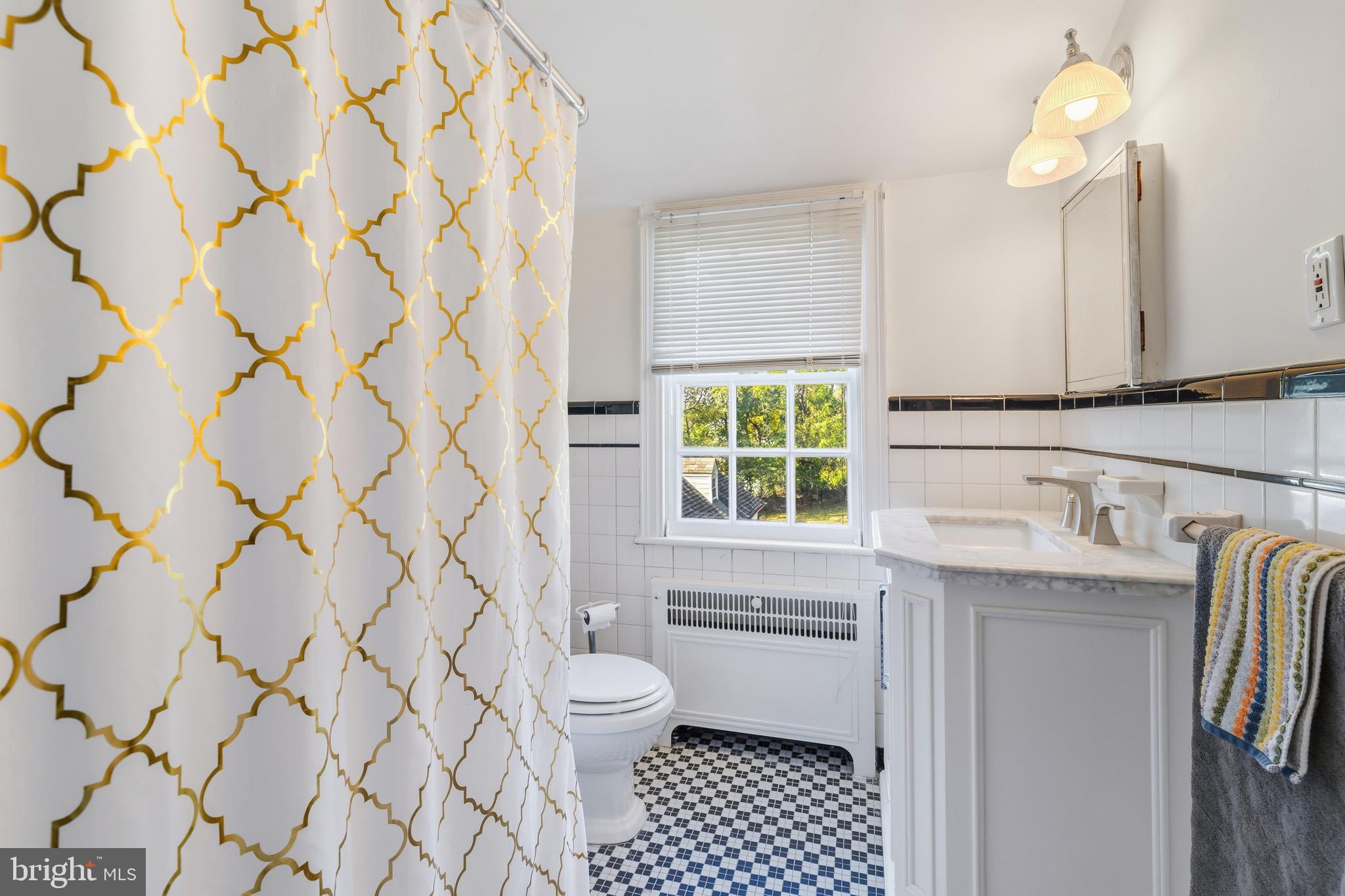 107 East Mill Road Flourtown, PA 19031 - Photo 76 of 108 3rd floor full bathroom