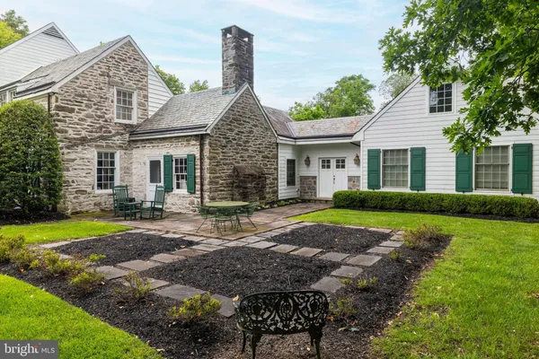 $2,995,000 | 107 East Mill Road, Flourtown, PA 19031