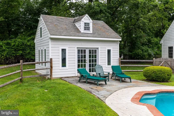 $2,995,000 | 107 East Mill Road, Flourtown, PA 19031