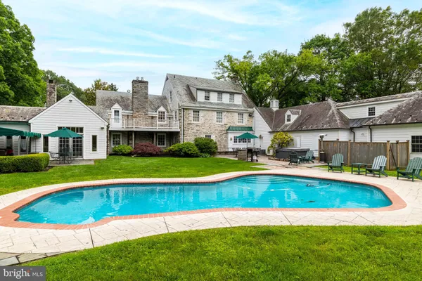 $2,995,000 | 107 East Mill Road, Flourtown, PA 19031