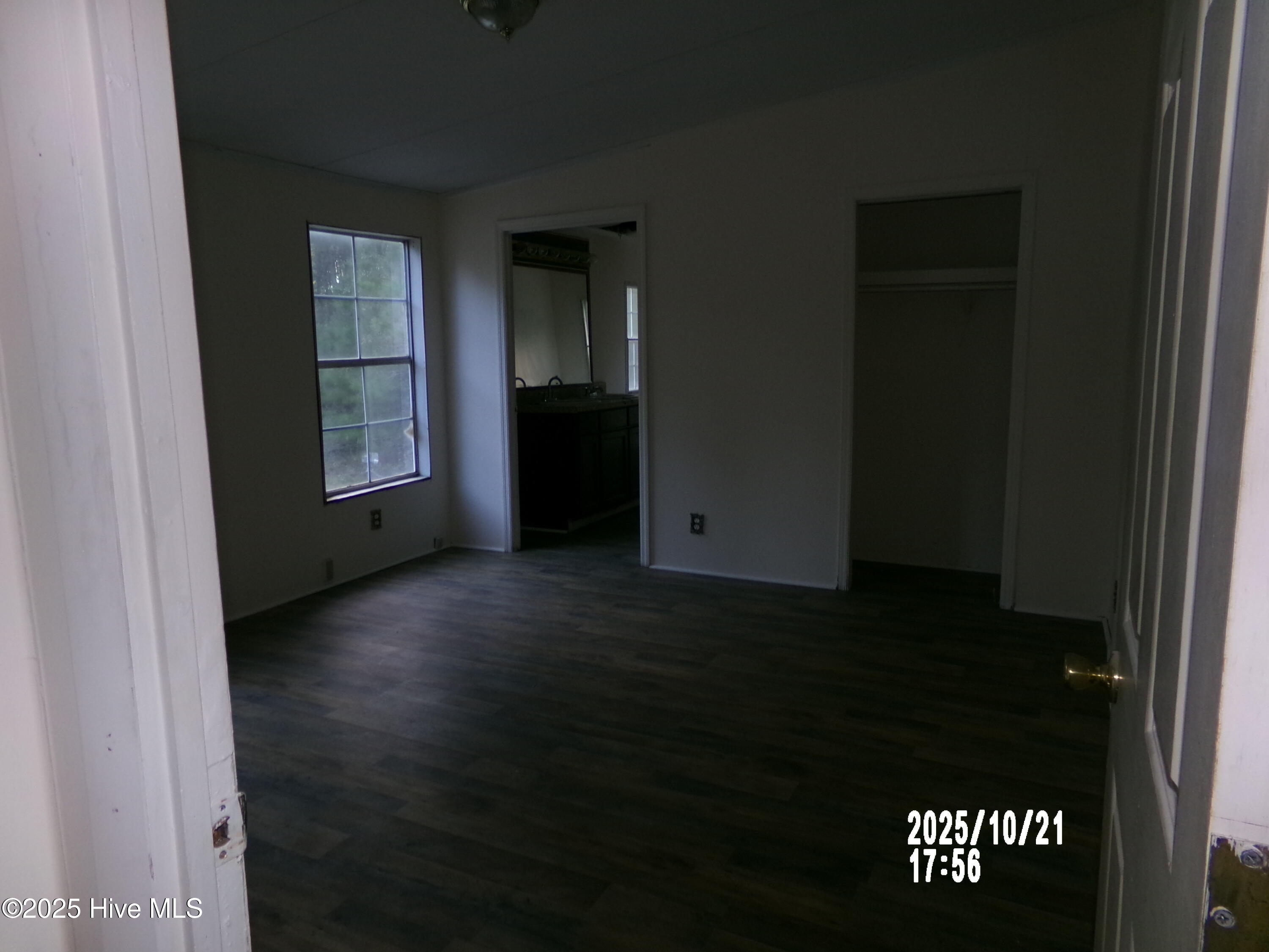 158 Brian's Woods Road Maple Hill, NC 28454 - Photo 10 of 14 Master bedroom
