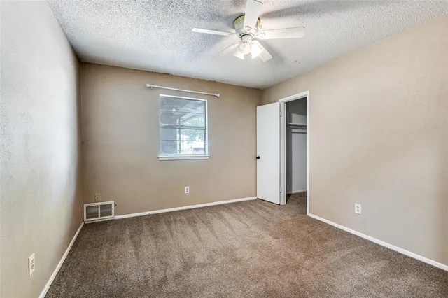 $294,900 | 2102 East Timberview Lane, Arlington, TX 76014