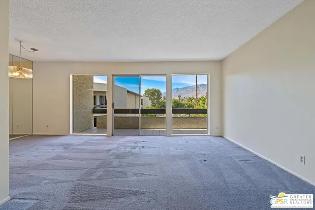 $250,000 | 1552 South Camino Real, Unit 330, Palm Springs, CA 92264