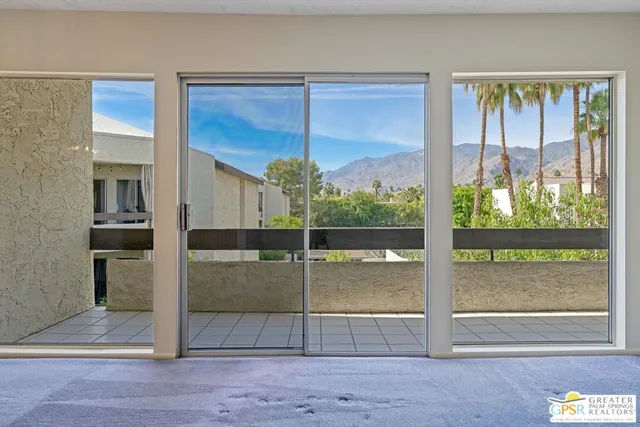$250,000 | 1552 South Camino Real, Unit 330, Palm Springs, CA 92264