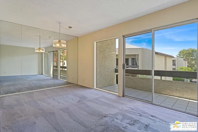 $250,000 | 1552 South Camino Real, Unit 330, Palm Springs, CA 92264
