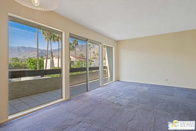 $250,000 | 1552 South Camino Real, Unit 330, Palm Springs, CA 92264