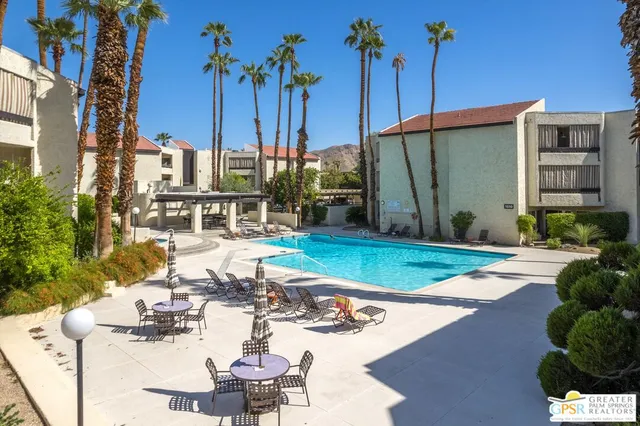$250,000 | 1552 South Camino Real, Unit 330, Palm Springs, CA 92264