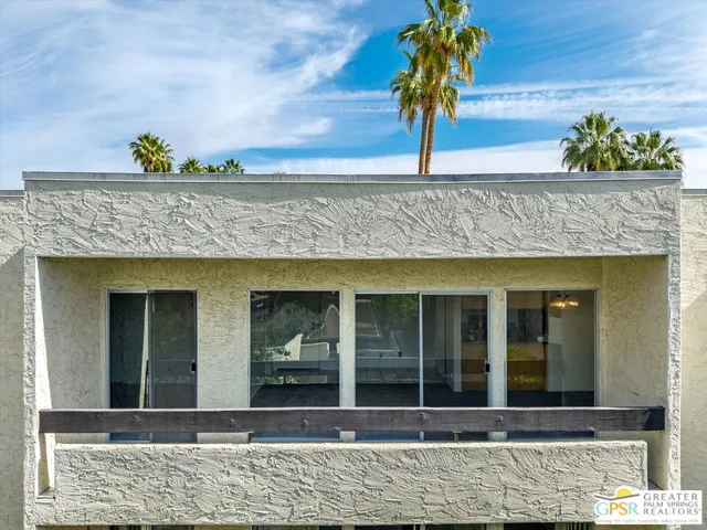 $250,000 | 1552 South Camino Real, Unit 330, Palm Springs, CA 92264
