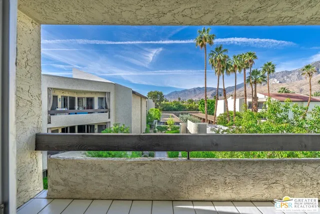 $250,000 | 1552 South Camino Real, Unit 330, Palm Springs, CA 92264