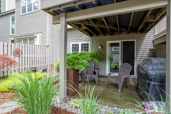 $435,000 | 110 Ridgefield Circle, Unit D, Clinton, MA 01510