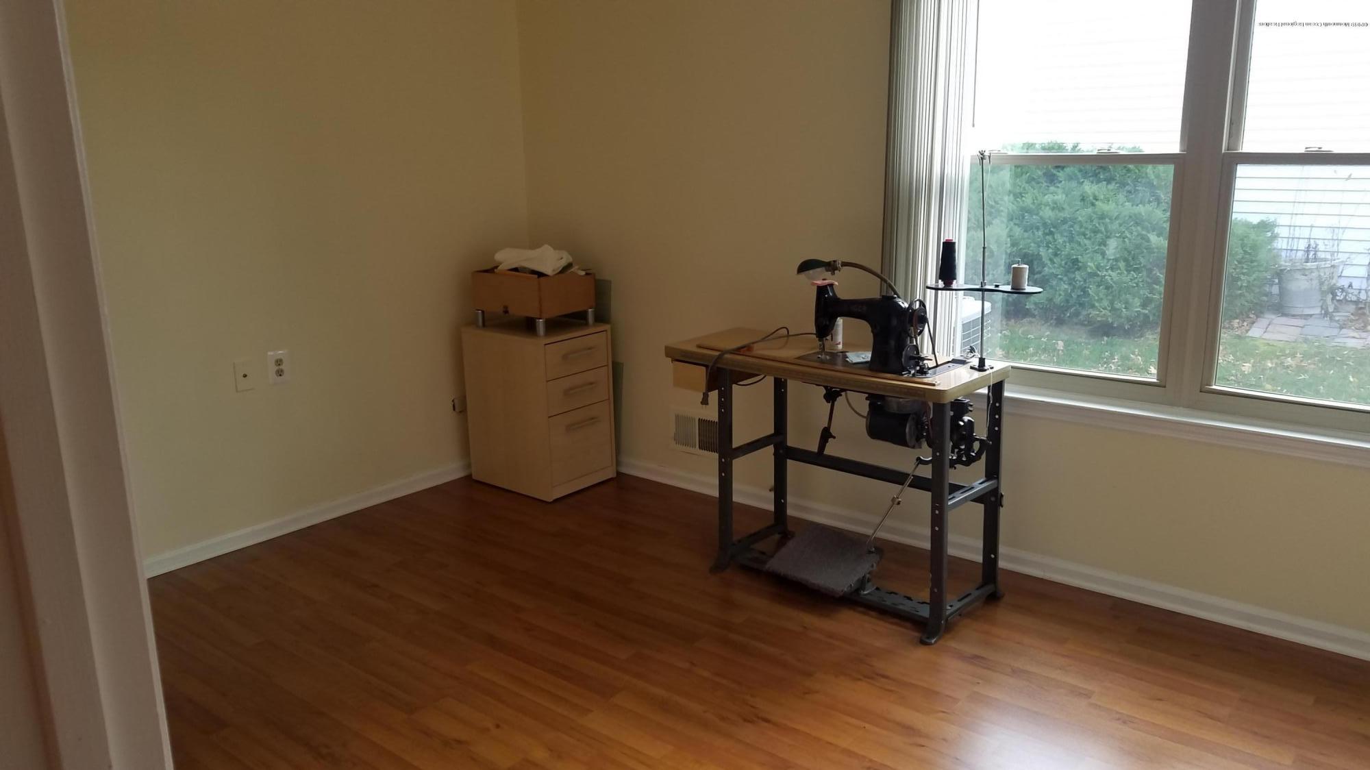 39 Suffolk Way Marlboro, NJ 07746 - Photo 16 of 25 20191102_160429